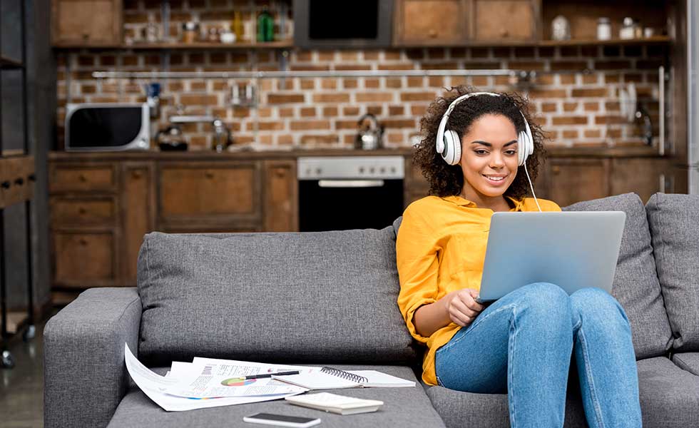 This is why music helps freelancers to stay on the right track